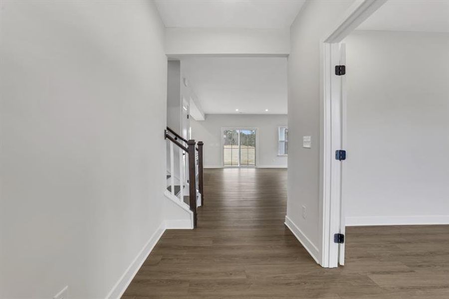 Spacious, unfurnished interior of a new home in Crystal Falls, Dawsonville (Image 16).