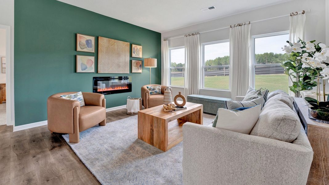 Representative furnished interior of a home built from the DOVER by D.R. Horton in Riverwood Gardens, Oakland (Image 13).