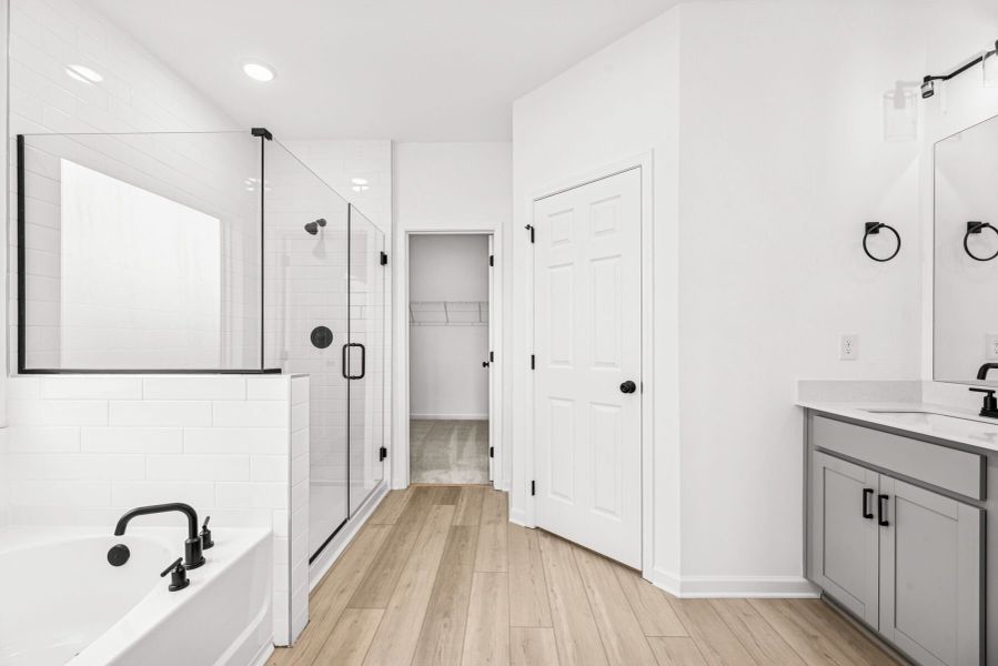 Owner's Bathroom Owner's Bathroom