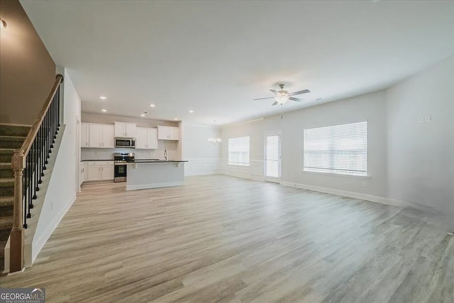 Spacious, unfurnished interior of a new home in Oakview Estates, Macon (Image 20). Spacious, unfurnished interior of a new home in Oakview Estates, Macon (Image 20).