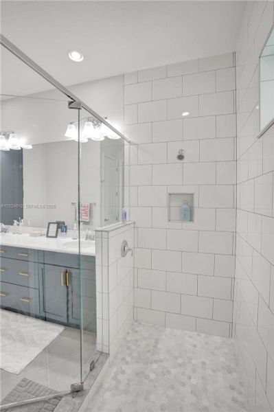Furnished interior view inside a new home in , Westlake (Image 58).