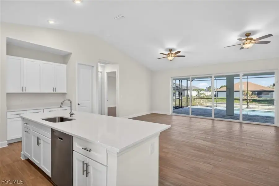 Furnished interior view inside a new home in Cape Coral, Cape Coral (Image 7).