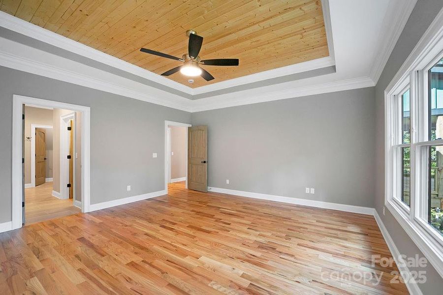 Spacious, unfurnished interior of a new home in , Brevard (Image 19).