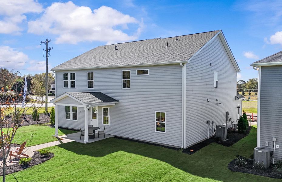 Representative exterior details of a home built from the Frazier by Pulte Homes in Sparrow Creek, Boiling Springs (Image 28).