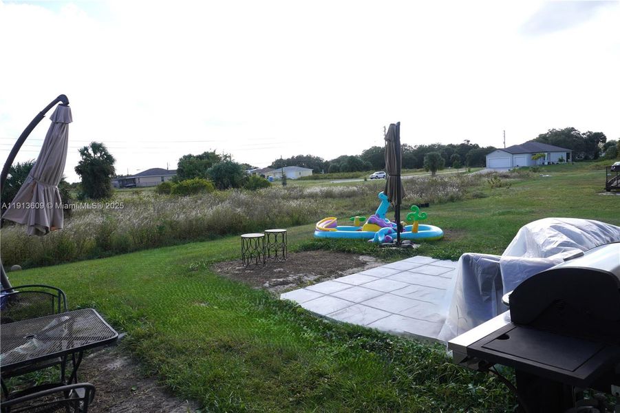 Community amenities in , Labelle (Image 25).