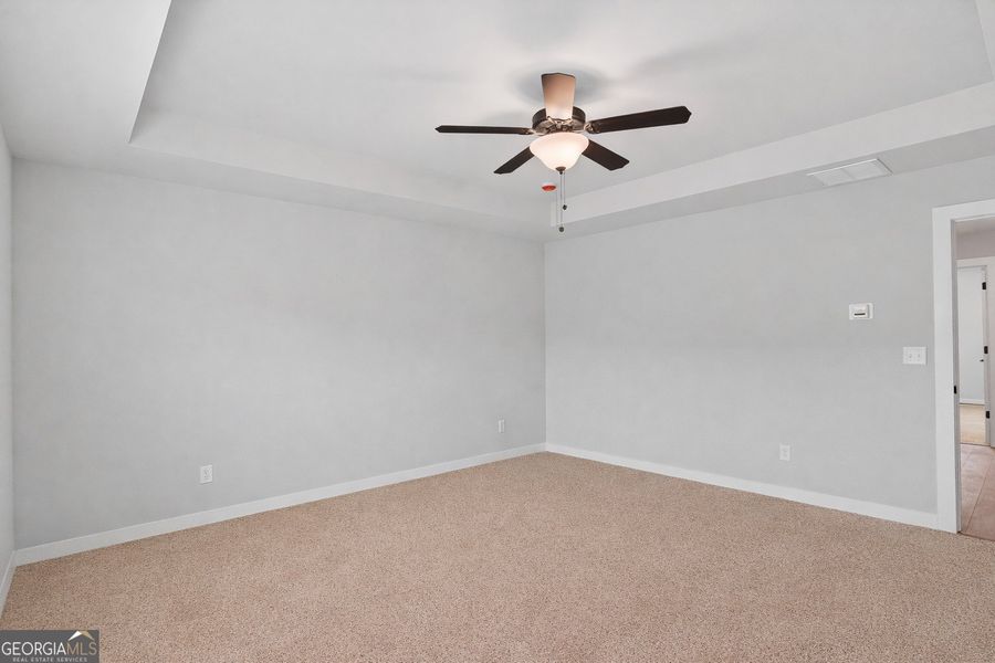 Spacious, unfurnished interior of a new home in The Fairways at Mirror Lake, Villa Rica (Image 30). Spacious, unfurnished interior of a new home in The Fairways at Mirror Lake, Villa Rica (Image 30).
