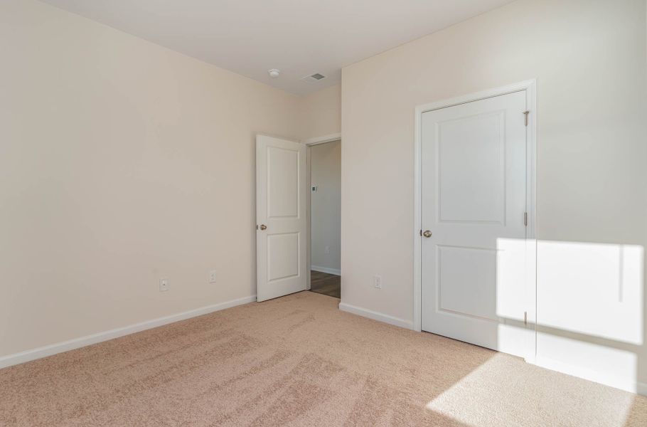 Representative unfurnished interior of a home built from the HAYDEN by D.R. Horton in Island Green, Myrtle Beach (Image 28).