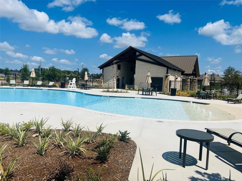 Community amenities in Emory Glen, Magnolia (Image 36).