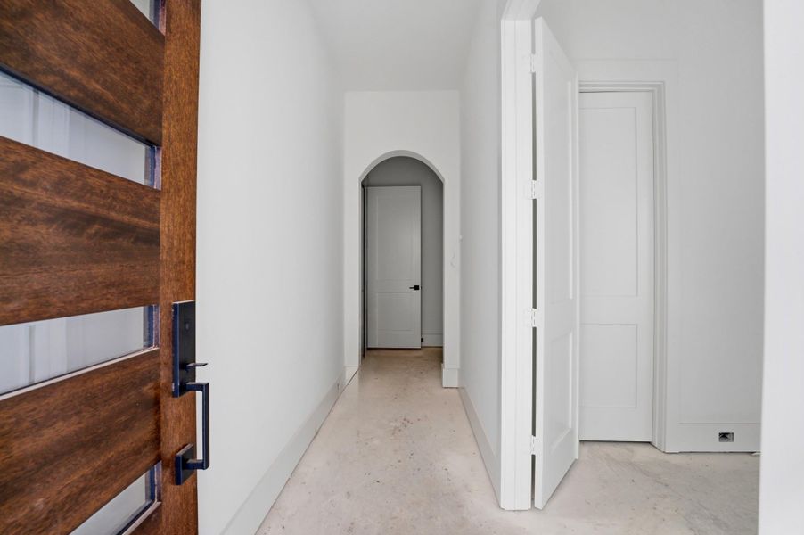 Step inside this well designed home with arched doorways throughout. Step inside this well designed home with arched doorways throughout.