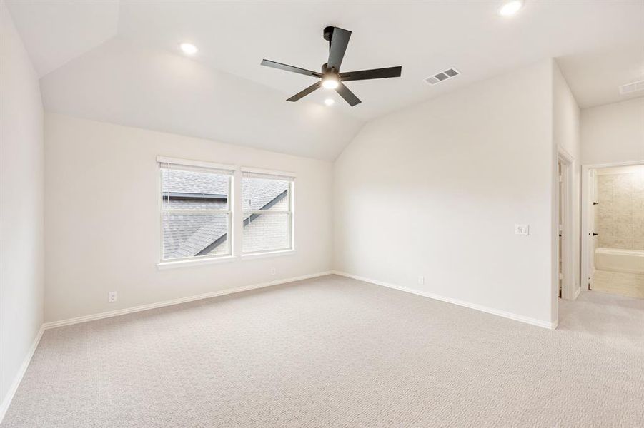 Spacious, unfurnished interior of a new home in Meraki, Forney (Image 38).