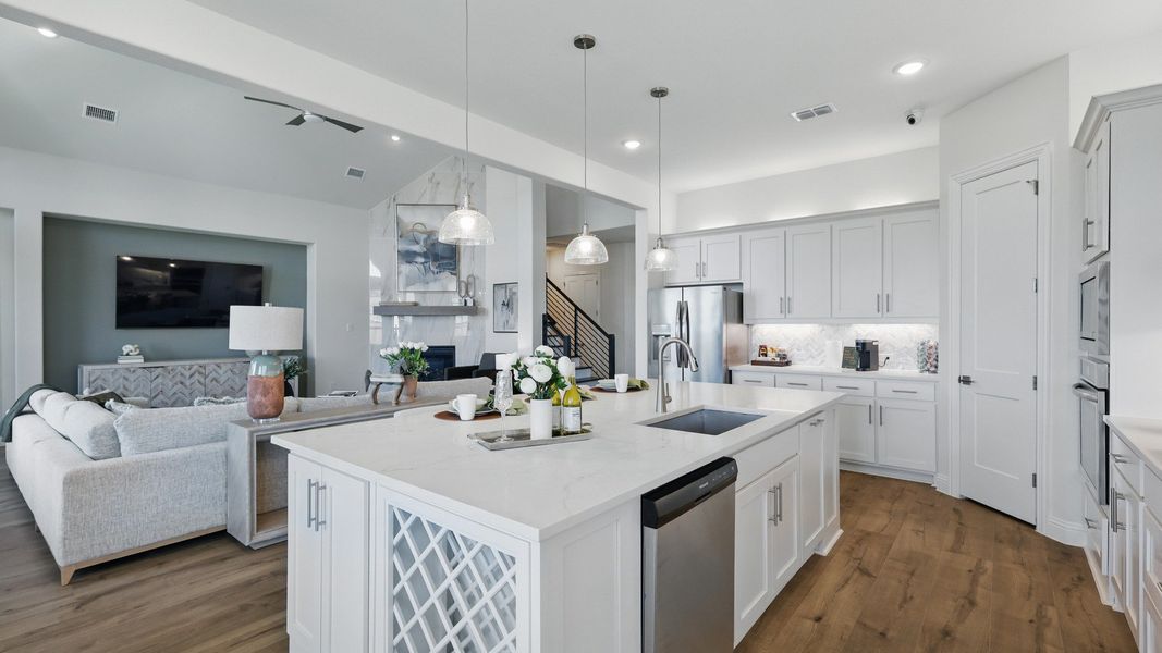 Model home photos of similar floorplans, not pictures of actual home. Model home photos of similar floorplans, not pictures of actual home.