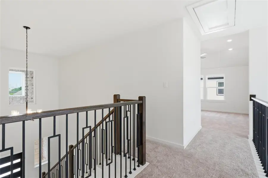 Spacious, unfurnished interior of a new home in Foxtail Palms, Manvel (Image 33). Spacious, unfurnished interior of a new home in Foxtail Palms, Manvel (Image 33).