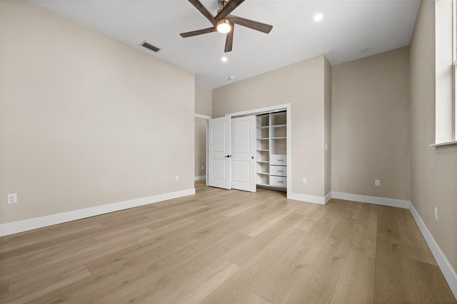 Spacious, unfurnished interior of a new home in , Sarasota (Image 35). Spacious, unfurnished interior of a new home in , Sarasota (Image 35).