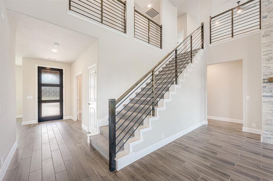 Spacious, unfurnished interior of a new home in Villages of Walnut Grove, Midlothian (Image 19). Spacious, unfurnished interior of a new home in Villages of Walnut Grove, Midlothian (Image 19).