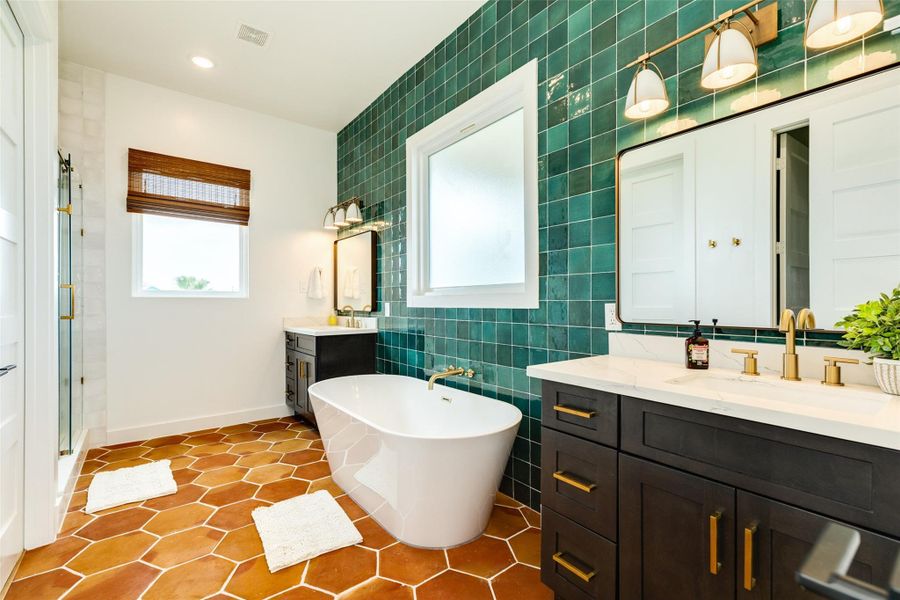 Professionally designed primary bath Professionally designed primary bath