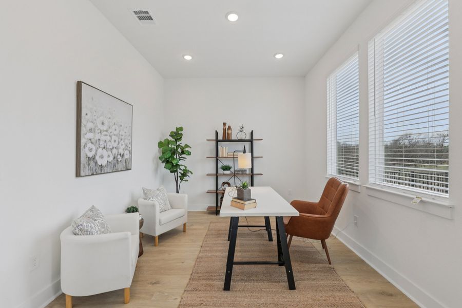 Furnished interior view inside a new home in Foxfield, Austin (Image 9).
