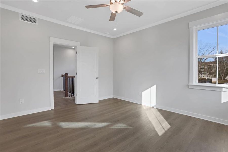 Spacious, unfurnished interior of a new home in The Groves at Myrtle, Roswell (Image 15).