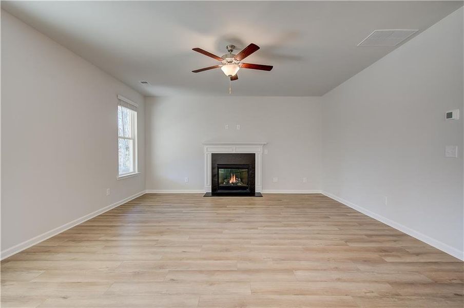 Spacious, unfurnished interior of a new home in Burchwood, Stockbridge (Image 21).
