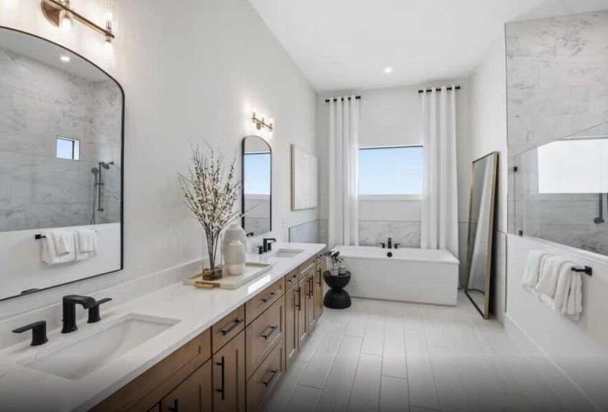 Owner's Bathroom Owner's Bathroom