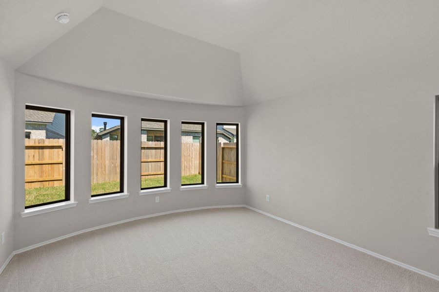 Spacious, unfurnished interior of a new home in Grand Central Park, Conroe (Image 19).