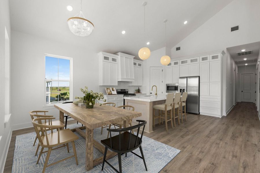 Dining (Virtually Staged) Dining (Virtually Staged)