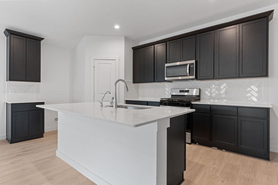 *Images and 3D tour are for illustration only and options may vary from home as built. *Images and 3D tour are for illustration only and options may vary from home as built.