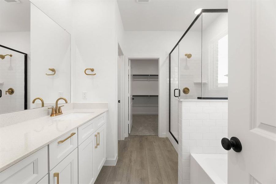 705 Tyronza-Primary Suite-3