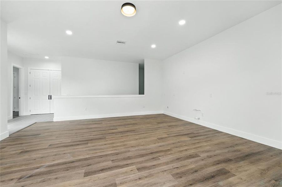 Spacious, unfurnished interior of a new home in , Orlando (Image 40). Spacious, unfurnished interior of a new home in , Orlando (Image 40).
