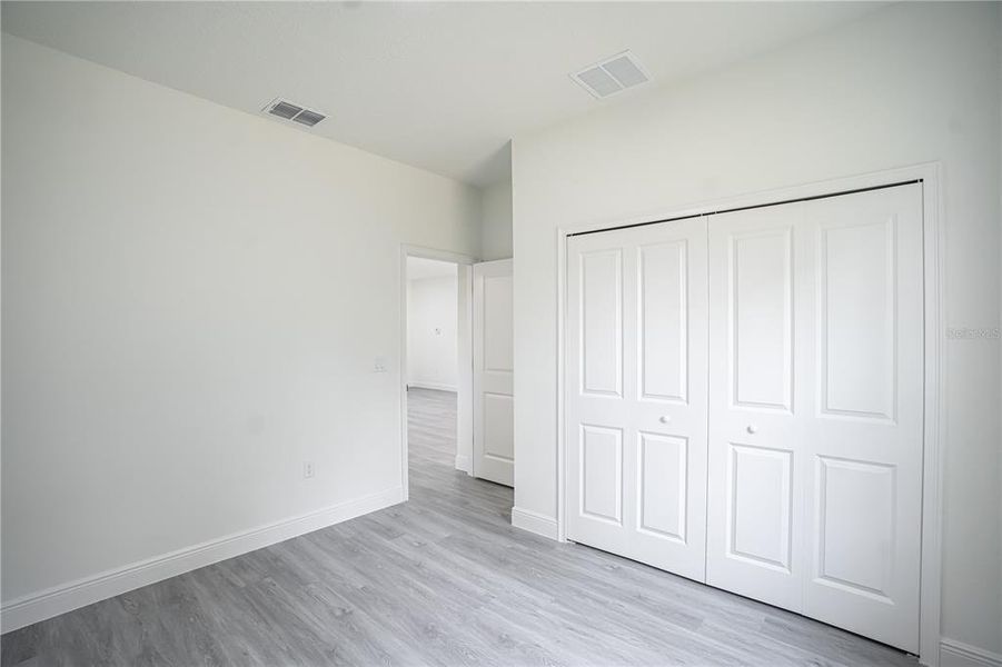 Spacious, unfurnished interior of a new home in , Ocala (Image 18).