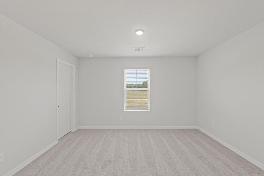 Spacious, unfurnished interior of a new home in Sherwood Glen, Conroe (Image 13). Spacious, unfurnished interior of a new home in Sherwood Glen, Conroe (Image 13).