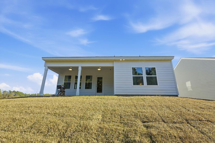 Exterior details and patio area of a home in , Summerville (Image 24).