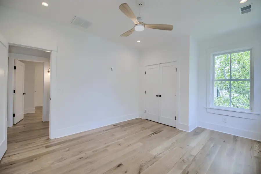 Spacious, unfurnished interior of a new home in , Mount Pleasant (Image 65).