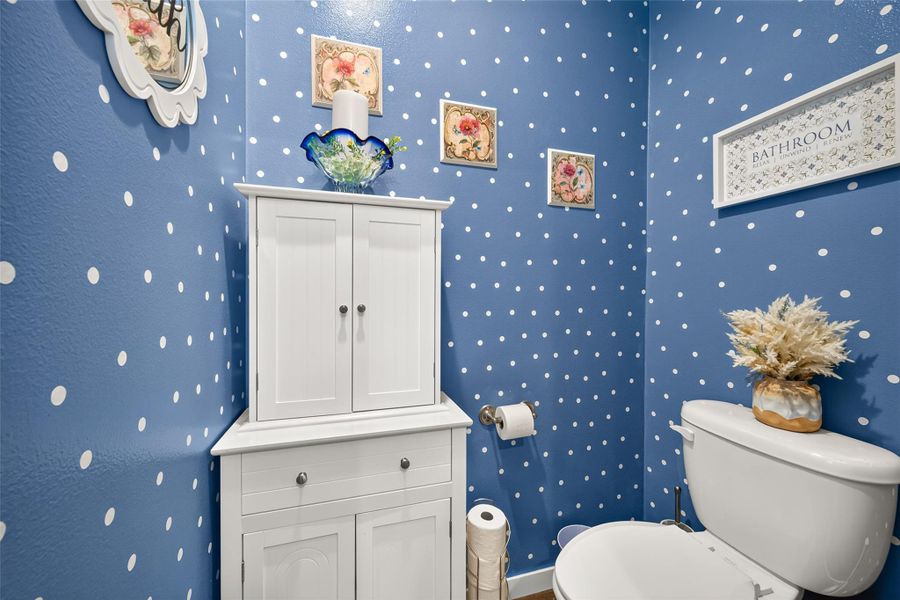 Furnished interior view inside a new home in , Willis (Image 11).