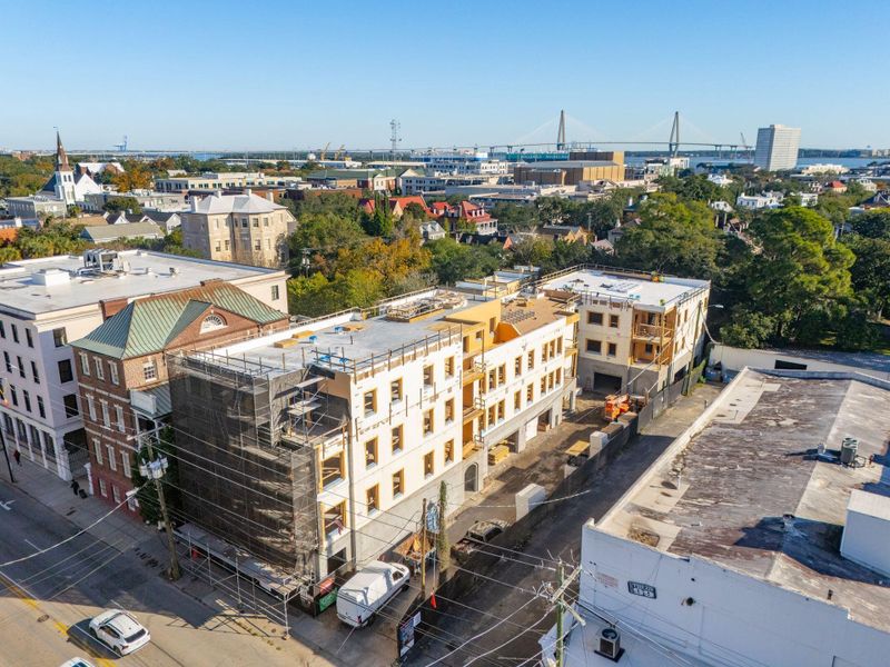 Condo located in Charleston, SC showcasing its design and architecture (Image 4).