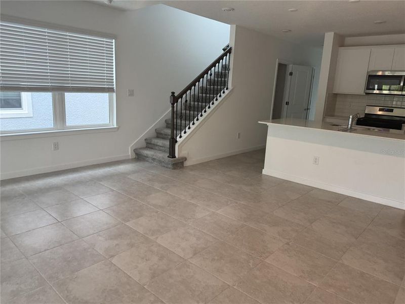 Spacious, unfurnished interior of a new home in Waterset, Apollo Beach (Image 9).