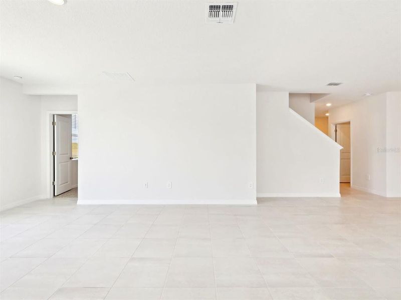 Spacious, unfurnished interior of a new home in Benton Hills - Classic Series, Brooksville (Image 7).