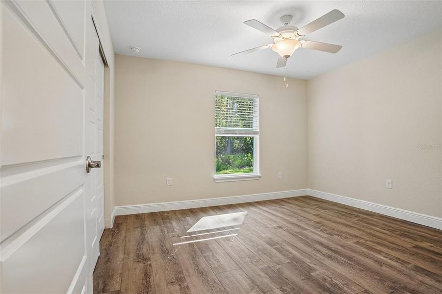 Spacious, unfurnished interior of a new home in , Ocala (Image 14).