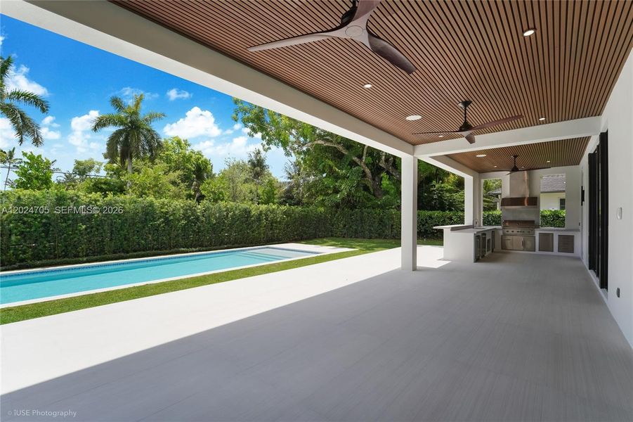 Exterior details and patio area of a home in , Pinecrest (Image 31).