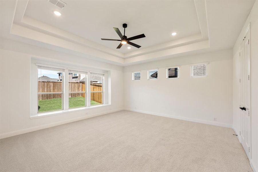 Spacious, unfurnished interior of a new home in Somerset Classic 70s & 80s, Mansfield (Image 19).