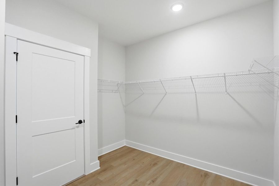 Spacious, unfurnished interior of a new home in Harmony, Harrisburg (Image 26).