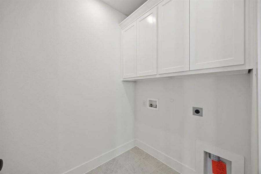 Spacious, unfurnished interior of a new home in Fields, Frisco (Image 23).