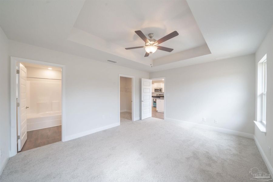Spacious, unfurnished interior of a new home in Allison Acres, Cantonment (Image 14).