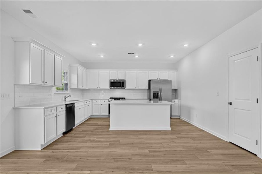 Furnished interior view inside a new home in Apalachee Hills, Bethlehem (Image 12).