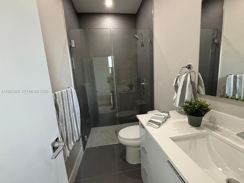 Furnished interior view inside a new home in , Fort Lauderdale (Image 6).