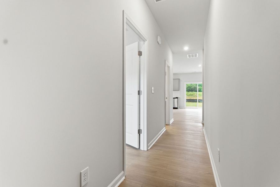 Spacious, unfurnished interior of a new home in Piper Creek, Newton (Image 13). Spacious, unfurnished interior of a new home in Piper Creek, Newton (Image 13).