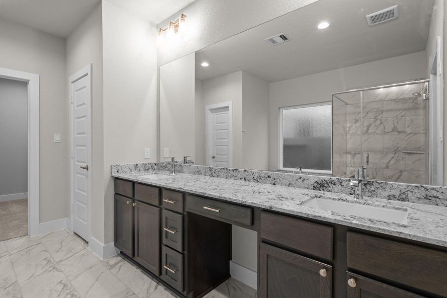 Furnished interior view inside a new home in Briarwood Crossing, Rosenberg (Image 9). Furnished interior view inside a new home in Briarwood Crossing, Rosenberg (Image 9).