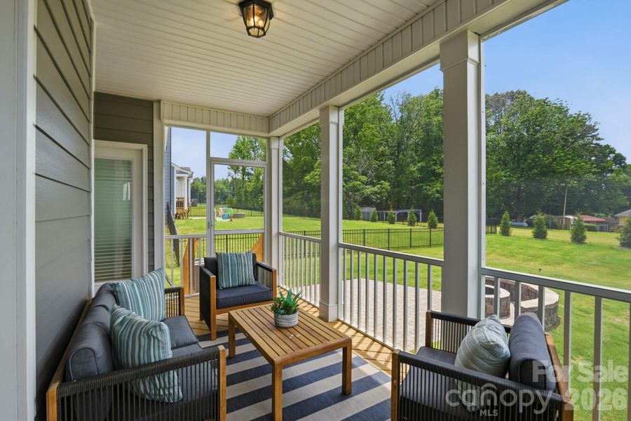 Screened in Porch Screened in Porch