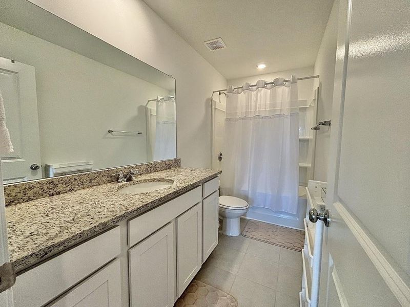Furnished interior view inside a new home in , Gainesville (Image 13).