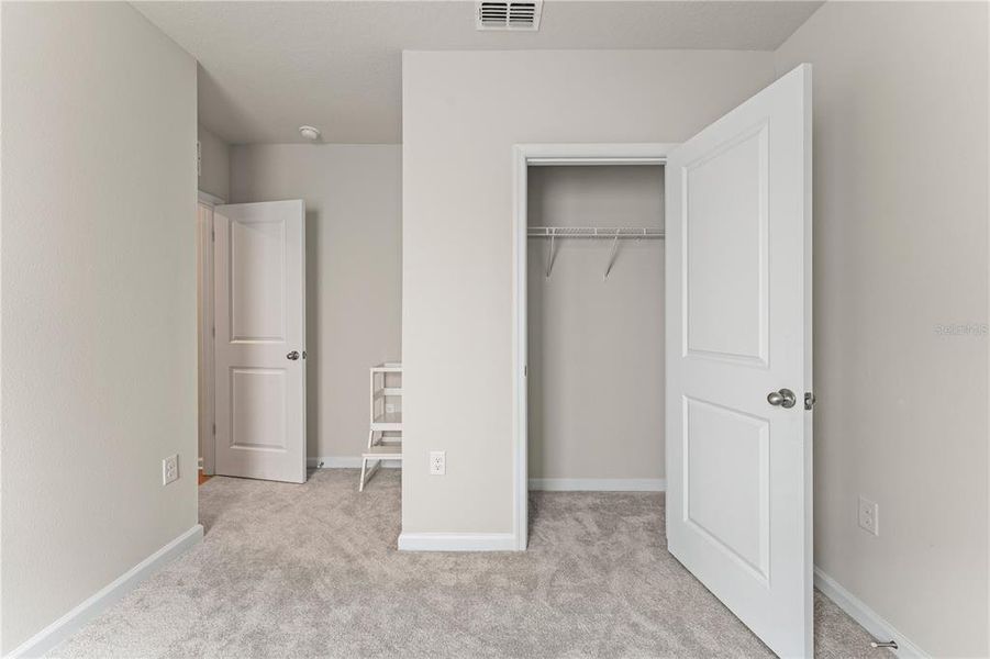 Spacious, unfurnished interior of a new home in , Deland (Image 18).