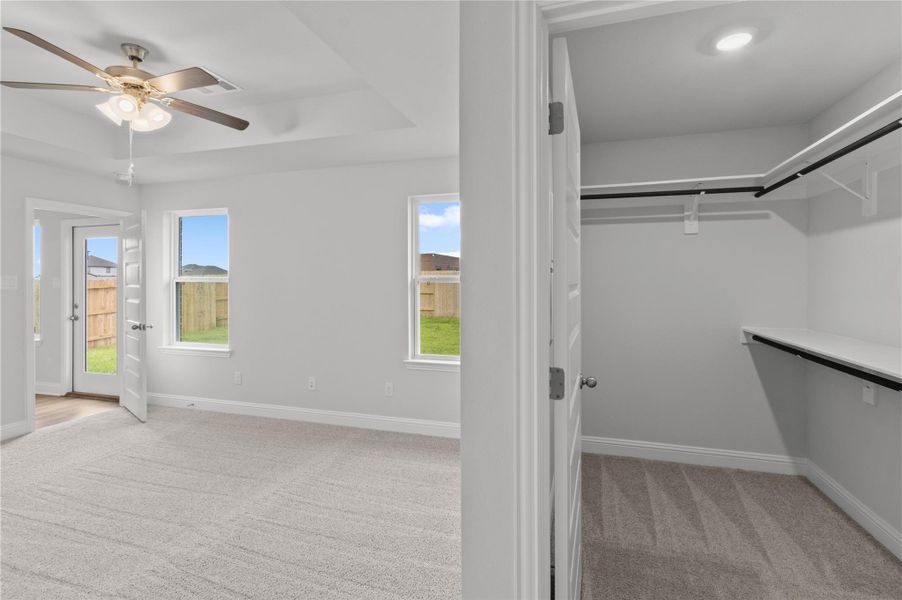 Spacious, unfurnished interior of a new home in River Ranch Trails, Dayton (Image 19).